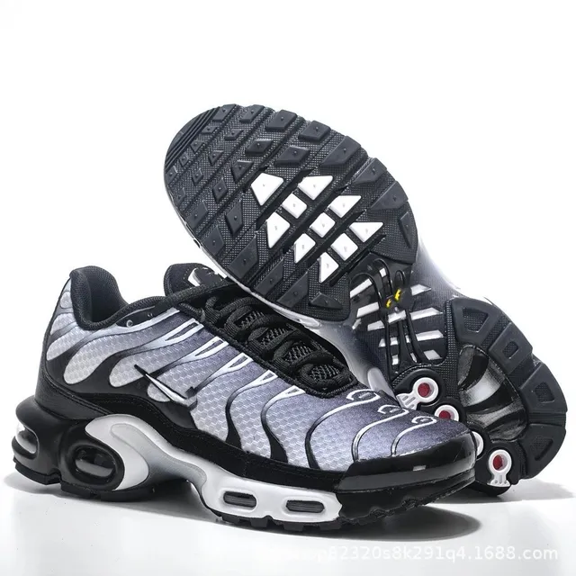 Nike Air Max Plus Triple Black Grey