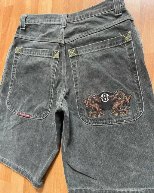 D23 black gray