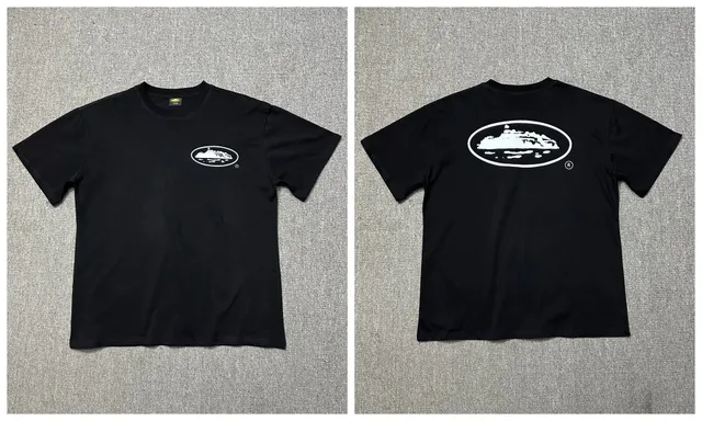 Graphic T-Shirt Yacht Logo