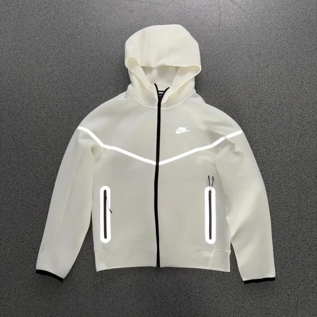 Nike Tech Fleece Hoodie Reflective