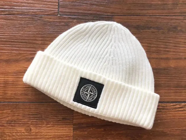 Stone Island Ribbed Beanie Compass Patch