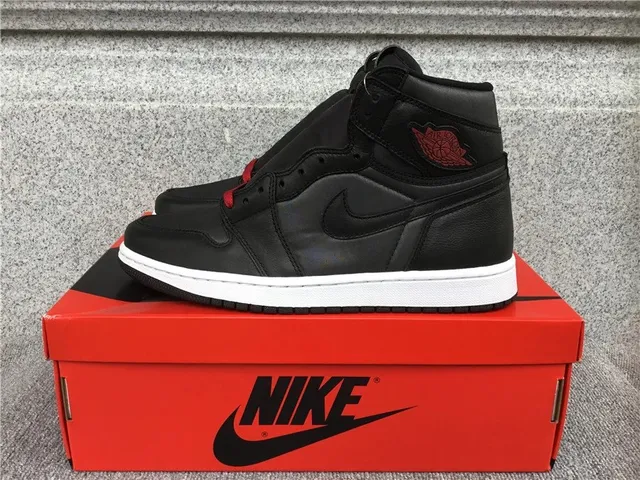 Air Jordan 1 High Bred Toe