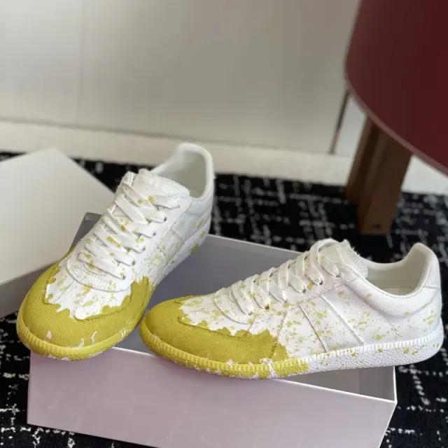 黄色 布面泼墨