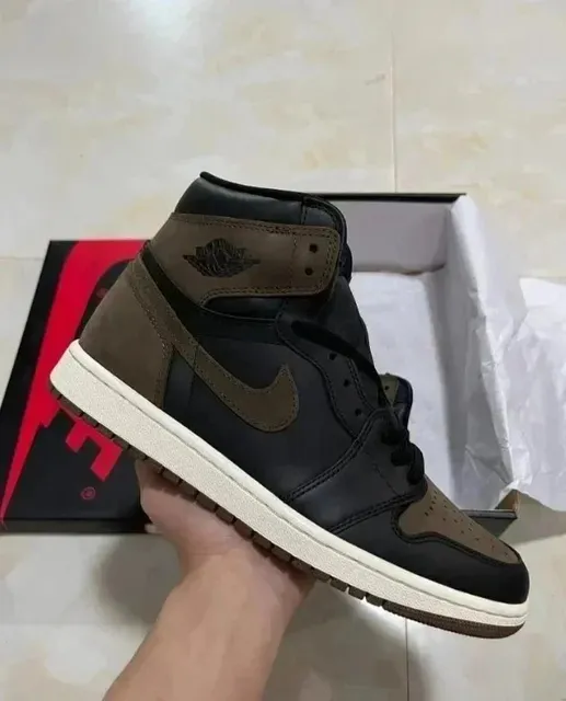 Air Jordan 1 High Mocha