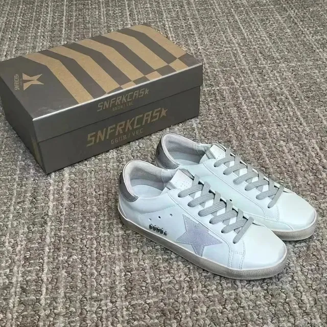 Golden Goose Superstar