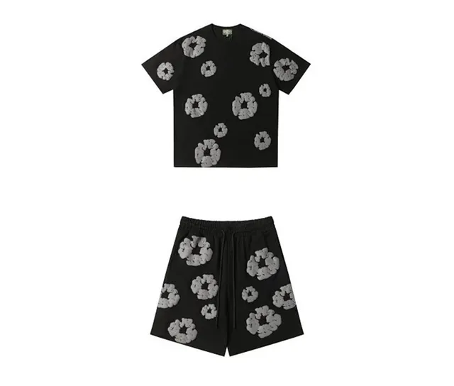 Balenciaga sets Cloud Motif
