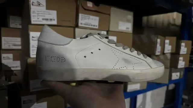 Golden Goose Superstar Distressed White