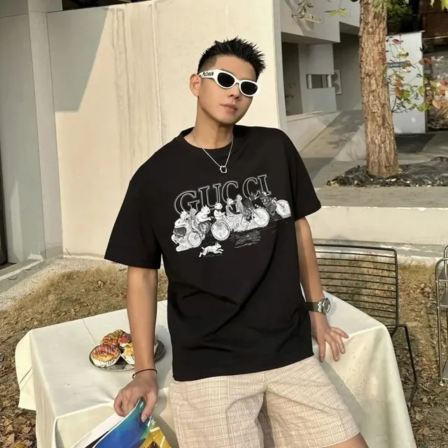 Gucci Graphic T-Shirt Motorcycle Print