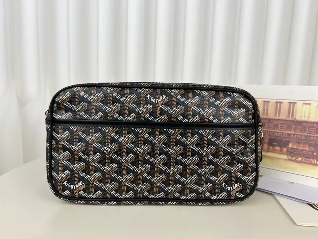 Goyard St. Louis Pouch Classic Chevron