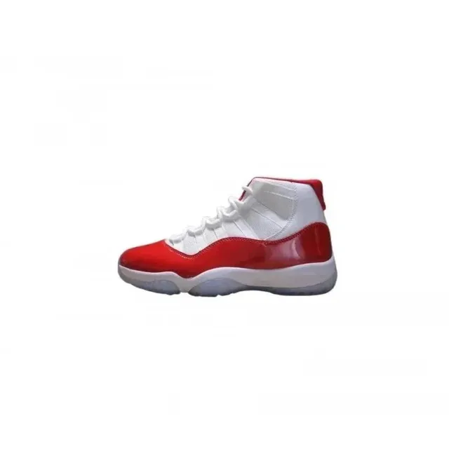 Air Jordan 11 Concord