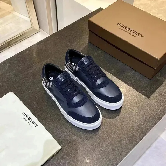 Burberry Low-Top Sneaker Check Stripe Detail