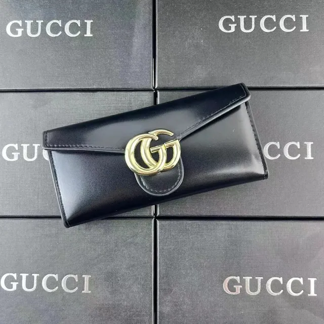 Gucci GG Marmont Envelope Clutch