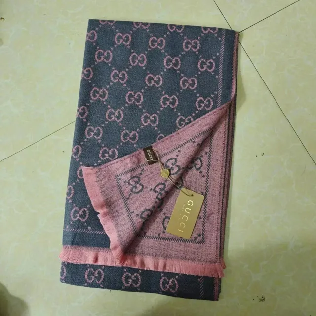 Gucci GG Logo Scarf Navy and Pink