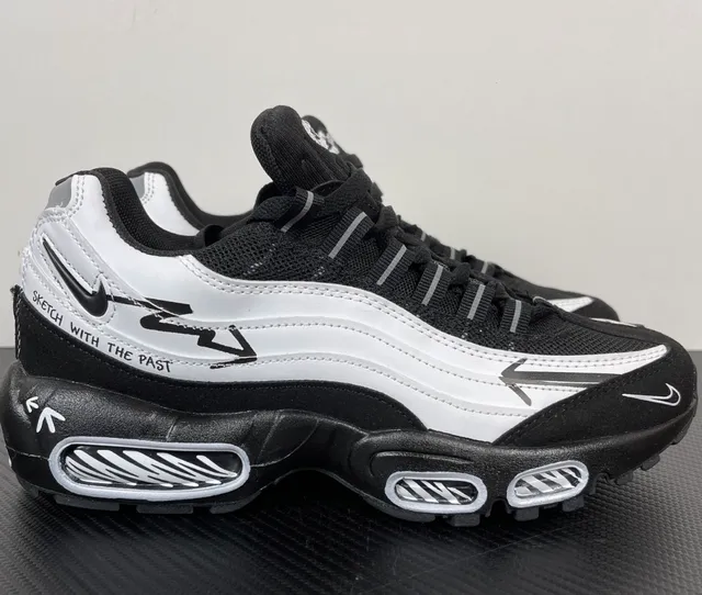 Nike × KAWS Air Max 95 Sketch With The Past