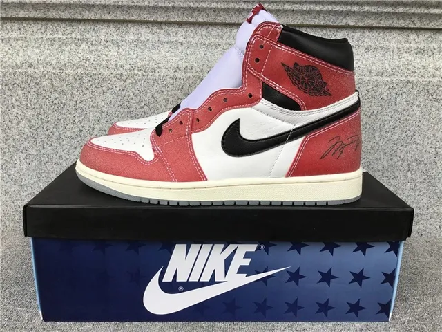Travis Scott Air Jordan 1 High Chicago Reverse