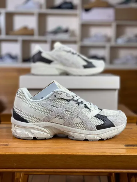 Asics Gel-1130
