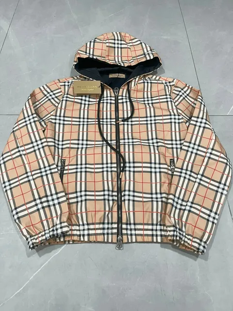 Burberry Check Print Hooded Jacket Classic Nova Check