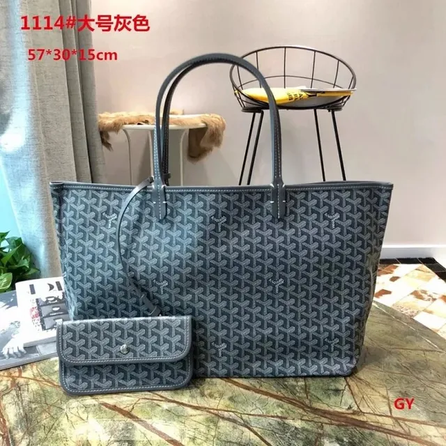 大号灰色