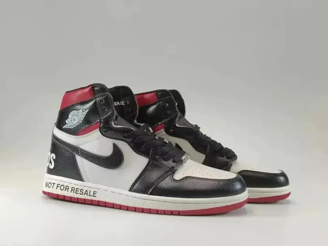 Air Jordan 1 High Off-White Chicago