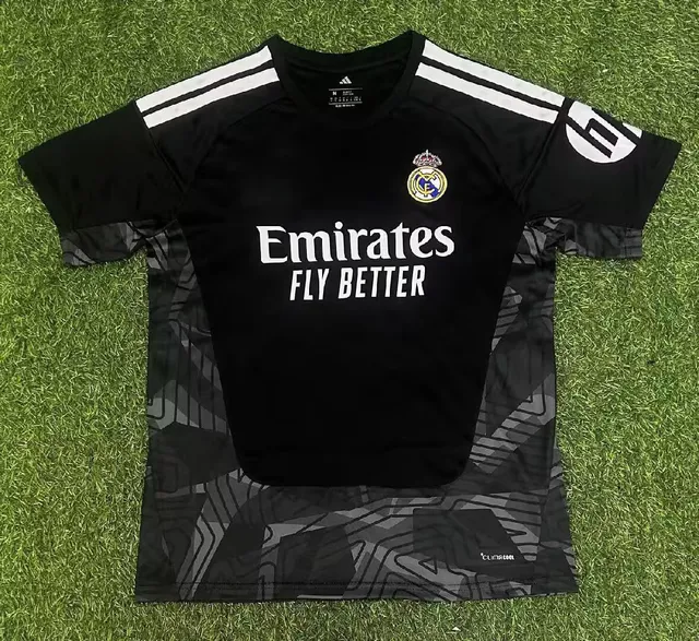 2627 Real Madrid goalkeeper