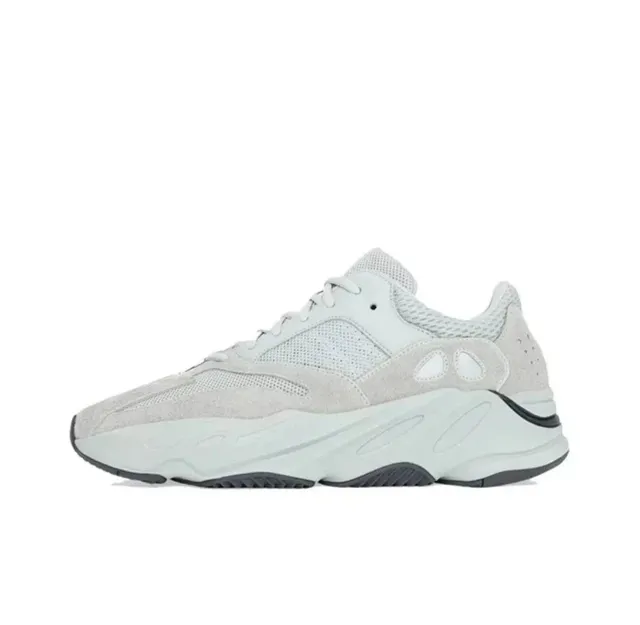 Yeezy 700 Wave Runner