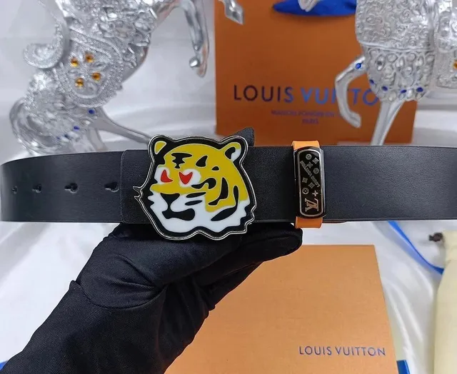 Louis Vuitton Tiger Belt Enamel Tiger Buckle