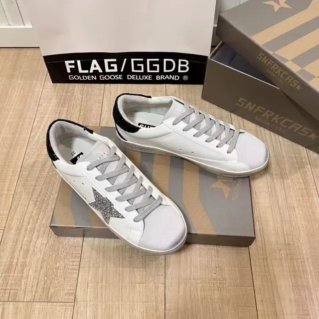 Golden Goose Superstar Glitter Star