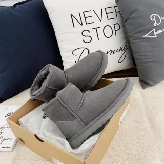 UGG Classic Mini Shearling Lined