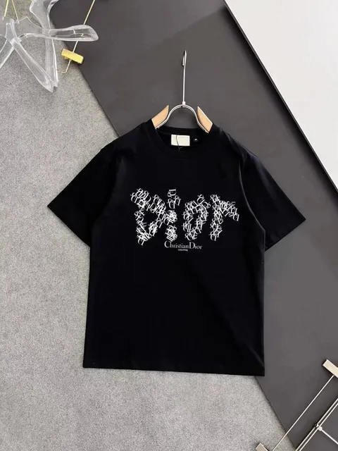16黑色