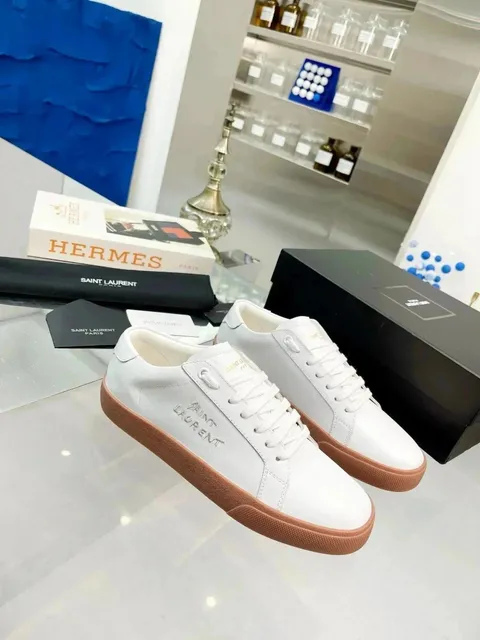 Saint Laurent SL/10