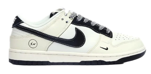 Nike × Travis Scott Dunk Low Reverse Swoosh