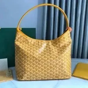Goyard Saint Louis Hobo Goyardine Canvas
