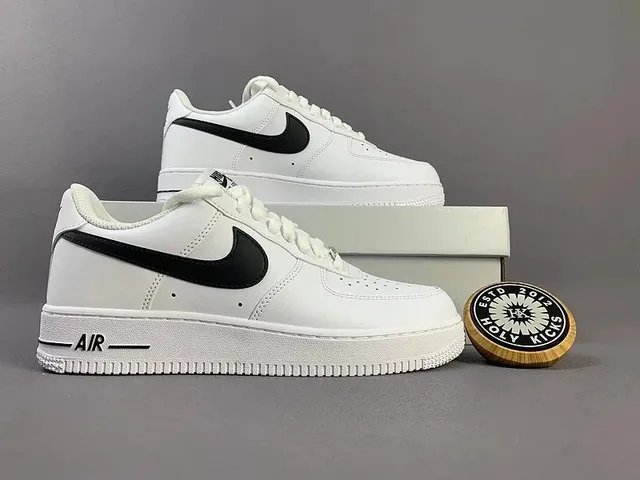 Nike Air Force 1 Low