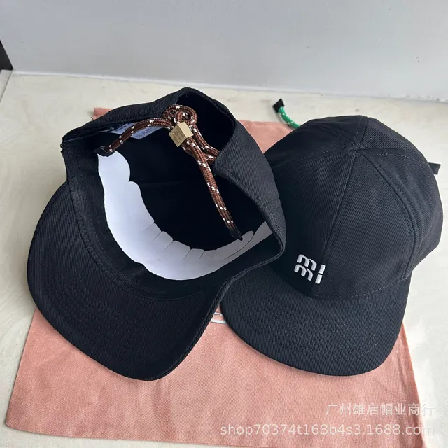The black (curry rope) brim and top of the hat are soft
