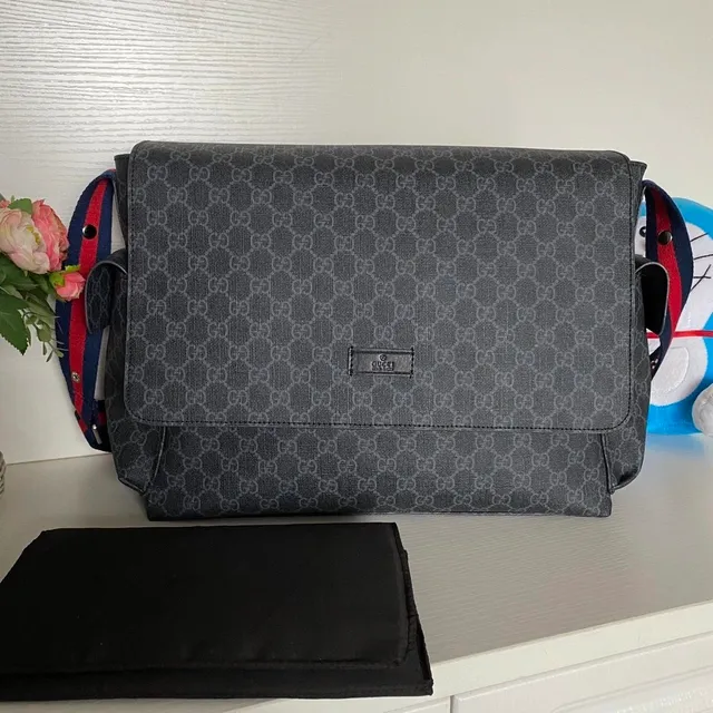 Gucci GG Marmont Messenger