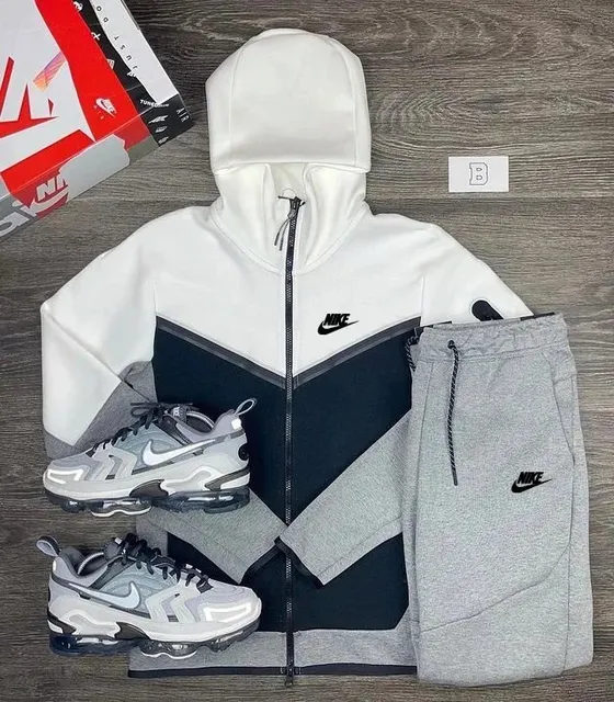 Nike Tech Fleece Hoodie