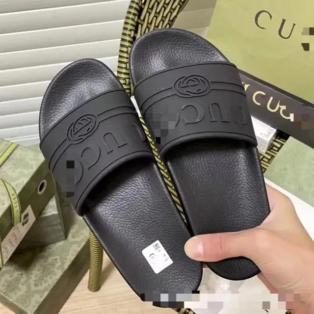 Gucci Slide Sandal GG Logo