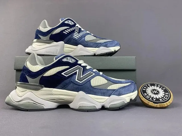 New Balance 2002R Navy Grey