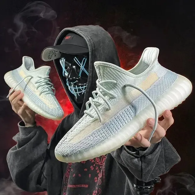 Yeezy Boost 350 V2 Zebra