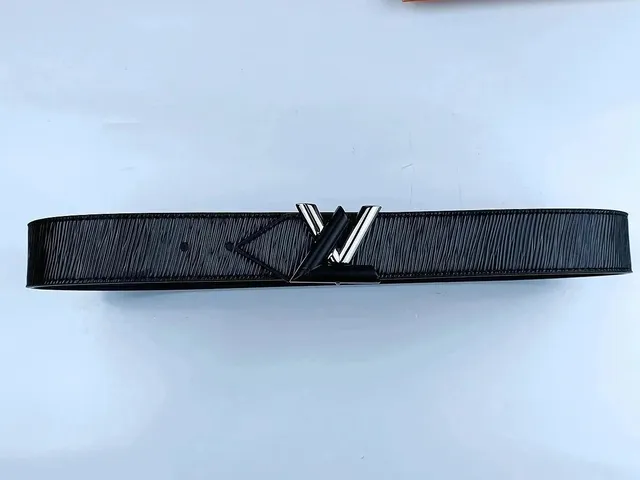 Louis Vuitton LV Belt Epi Leather with Reversible Buckle