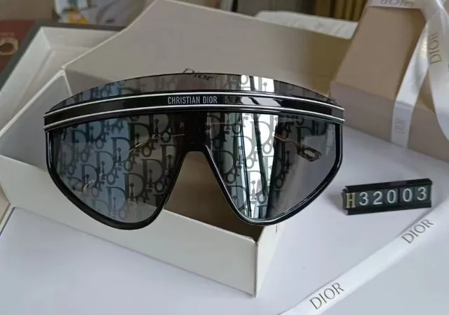 Dior Shield Sunglasses Oblique Logo