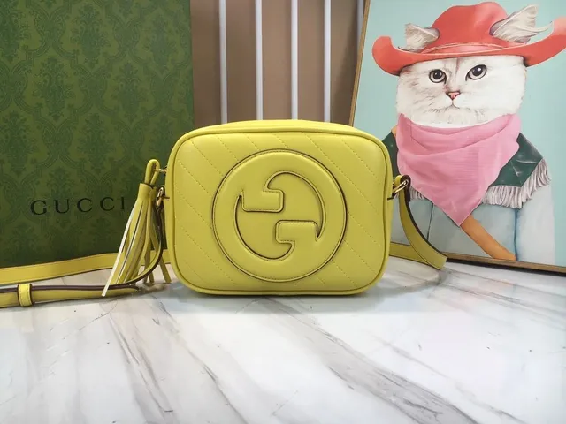 Gucci GG Marmont Camera Bag