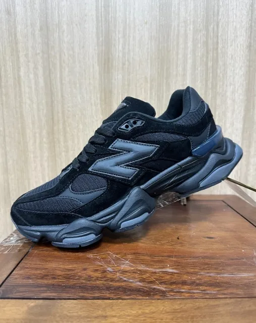 New Balance 2002R All Black