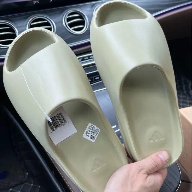 豆沙绿
