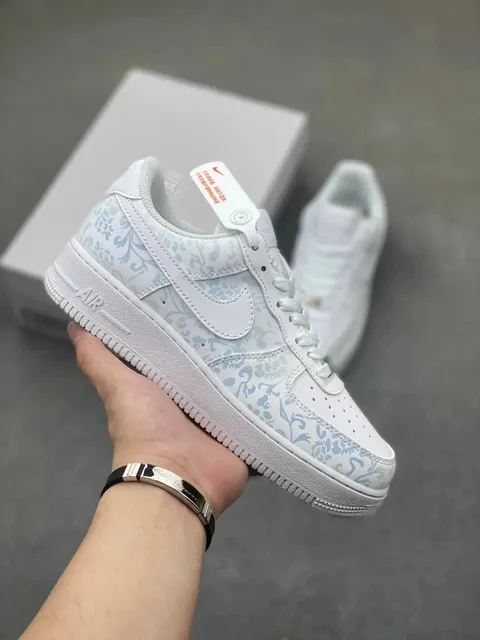 Nike Air Force 1 Low Floral Print