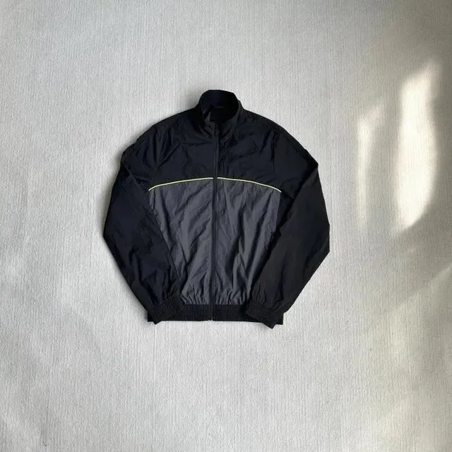 The North Face Windbreaker Jacket Two-Tone with Reflective Trim