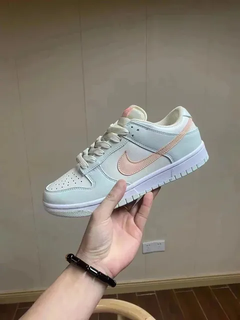 Nike Dunk Low Pastel