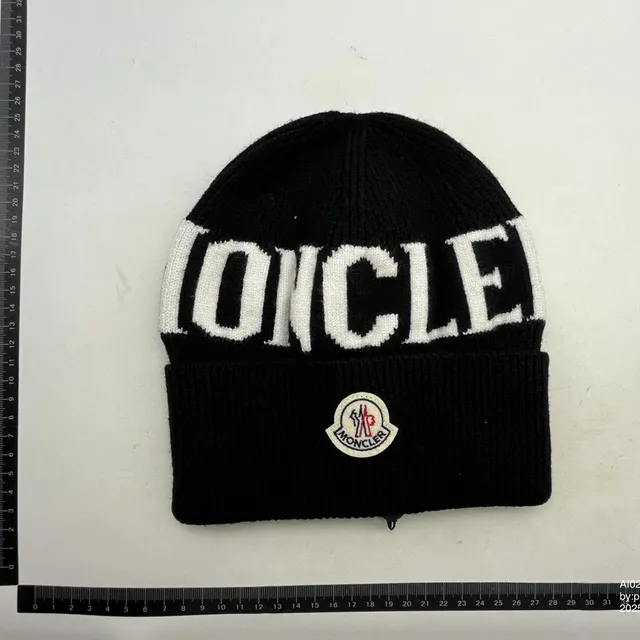 Moncler Knit Beanie Logo Intarsia