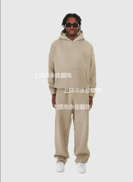 卡其色
