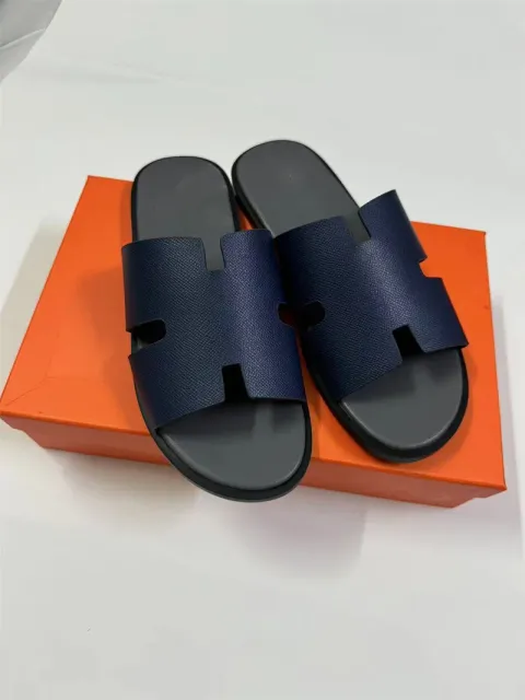 Gray + dark blue palm print